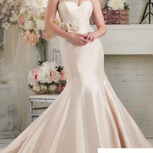 Satin mermaid wedding dress
